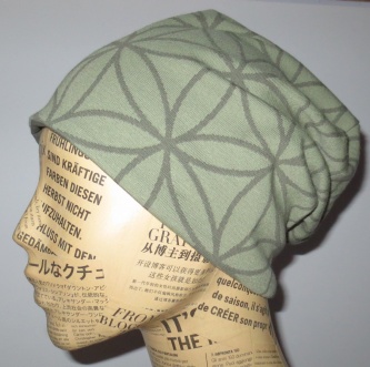 Beanie olive green Flower of life